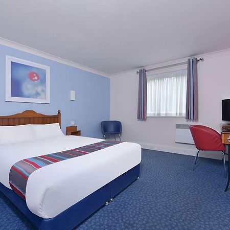 Travelodge Plymouth Roborough Quarto foto
