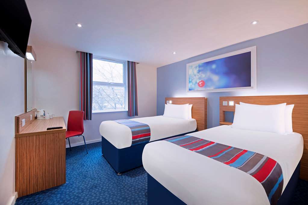 Travelodge Plymouth Roborough Quarto foto